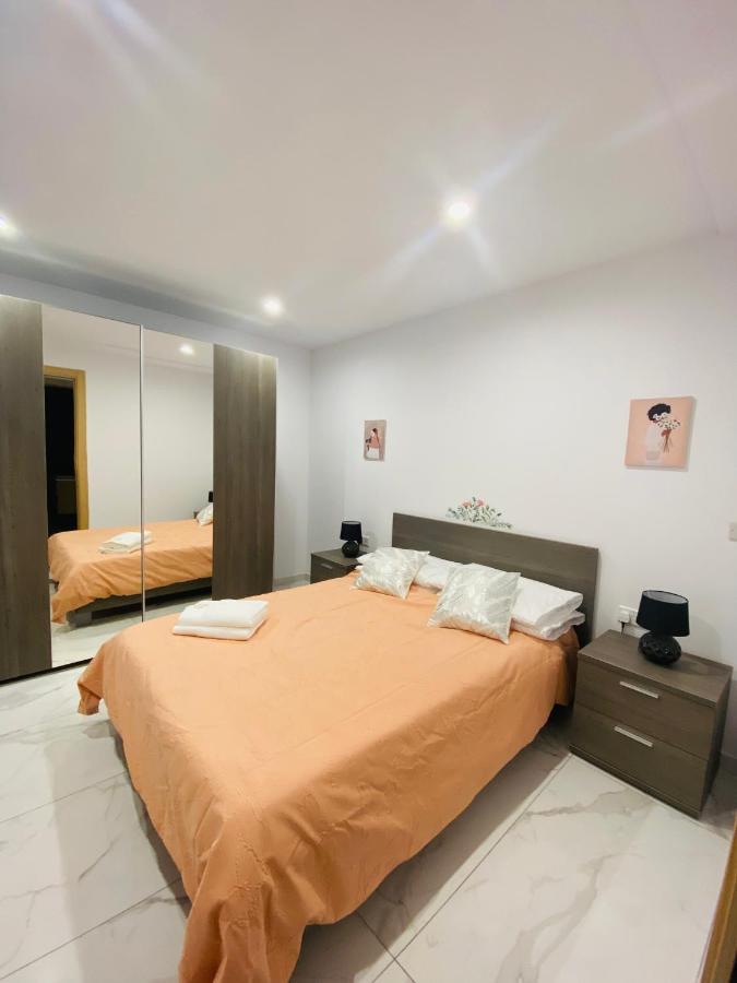 Spacious Deluxe Seaside Escape St. Paul's Bay Exterior foto